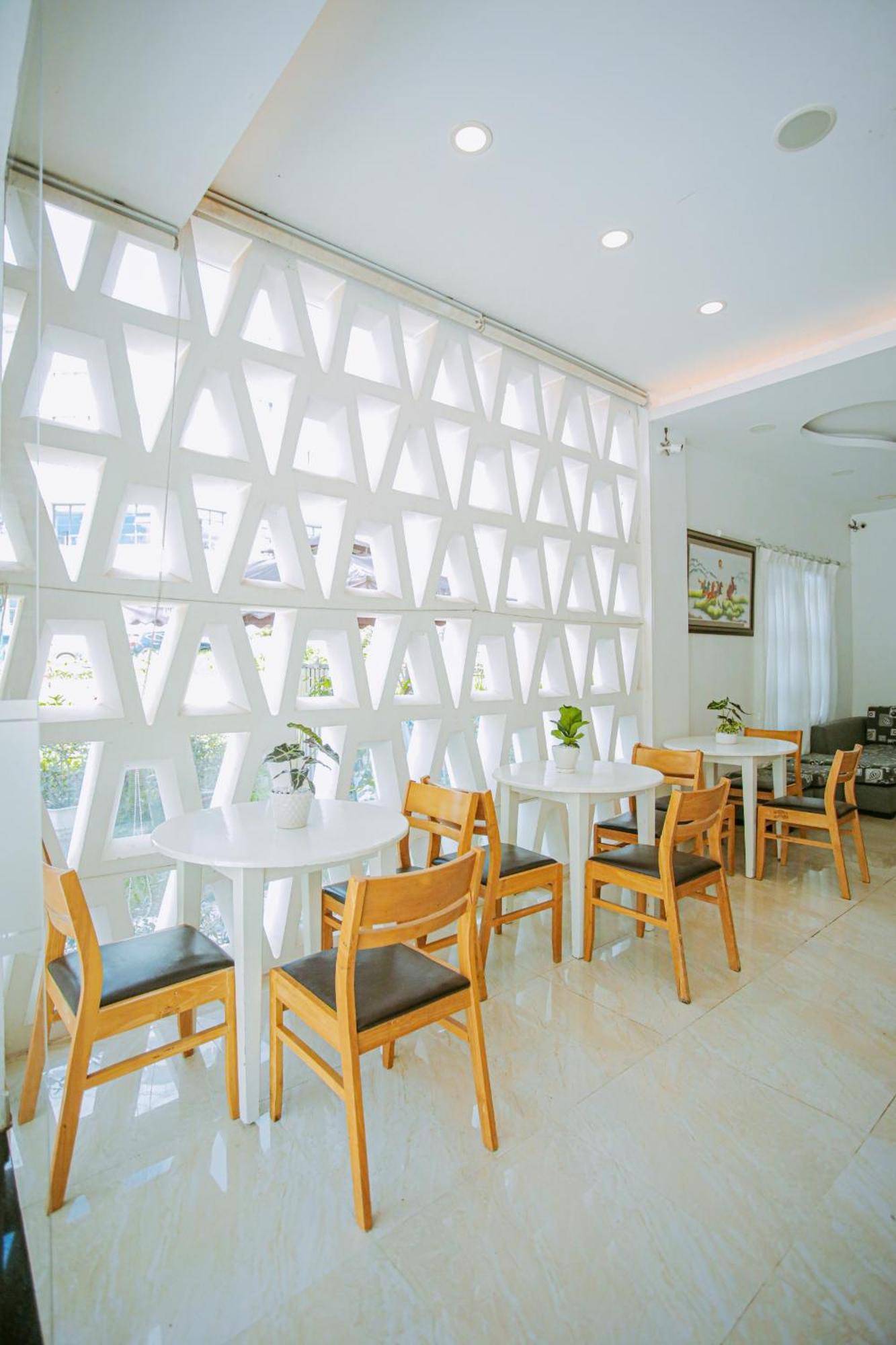Tuan Thuy Hotel Dalat Luaran gambar